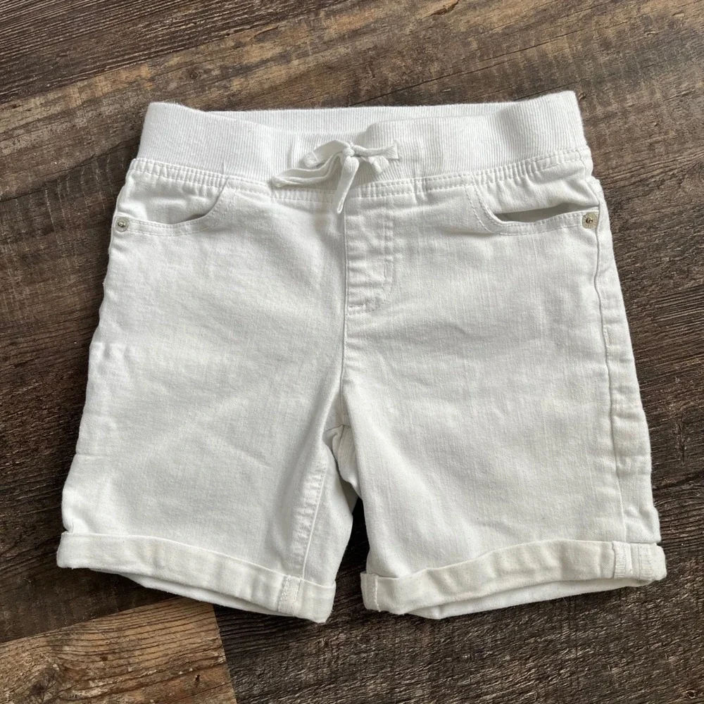 Justice White Denim Shorts Girls‎ Pull-On Waistband Cuffed Hem Size 12 Slim